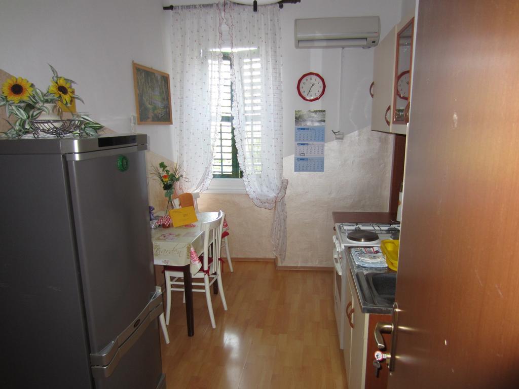Apartment Retro III โคเปร์ ห้อง รูปภาพ